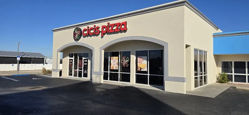 Cicis Pizza